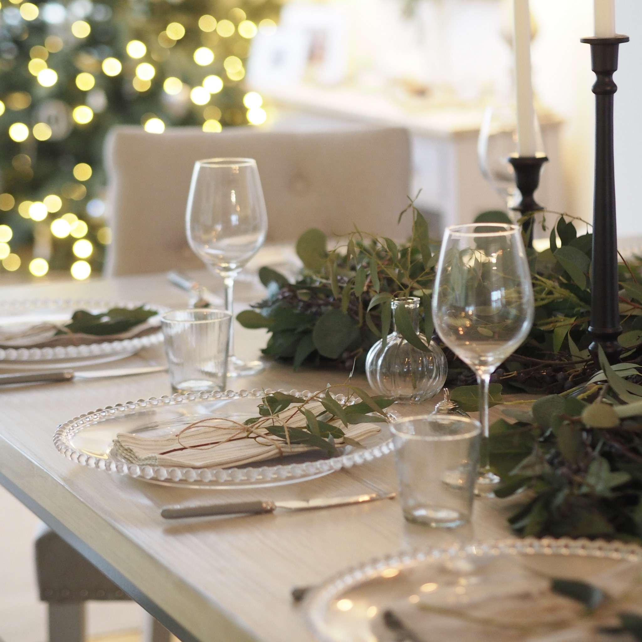 Christmas Table 2019 – The Home That Made Me